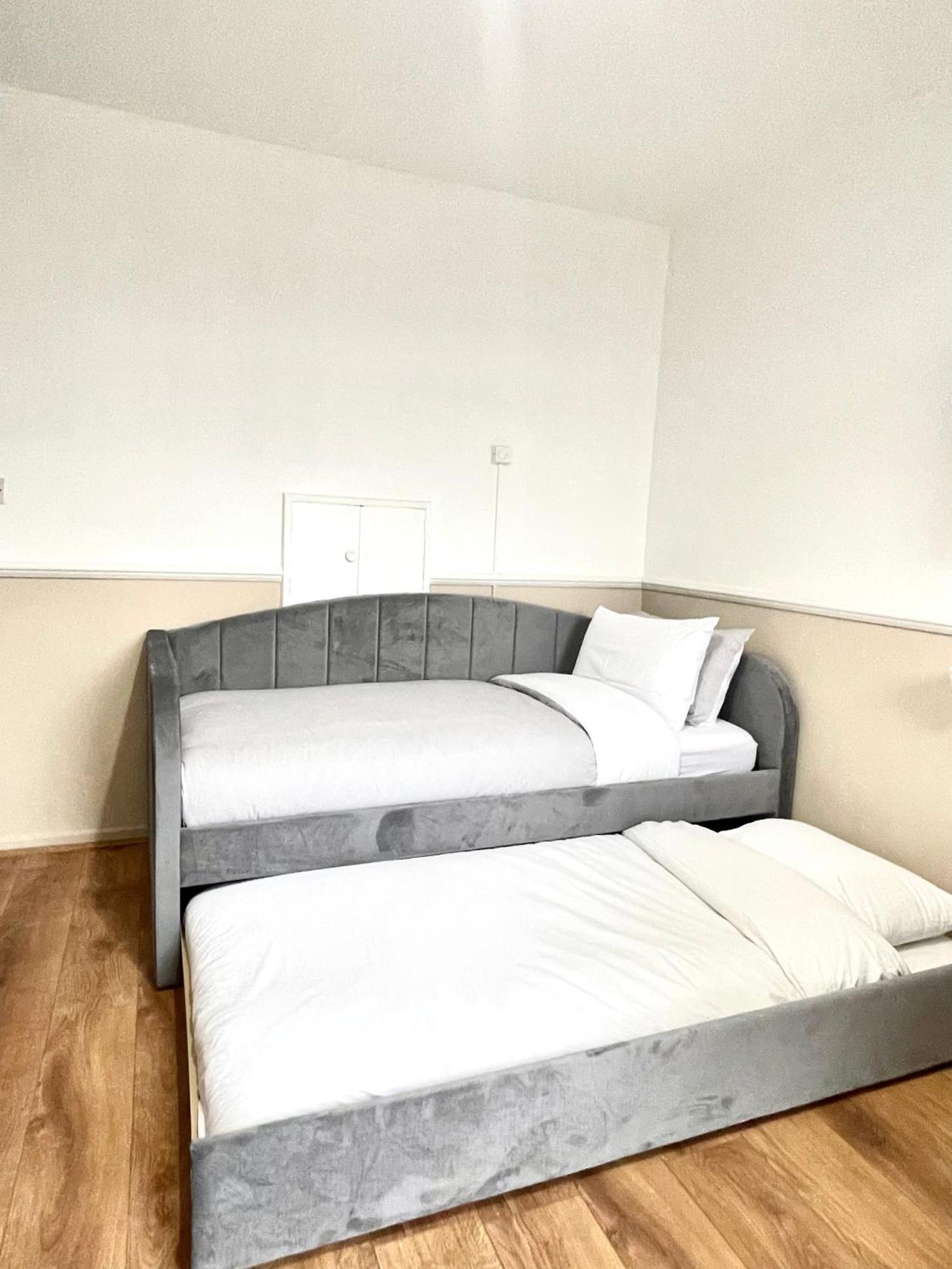 6 Beds Londres